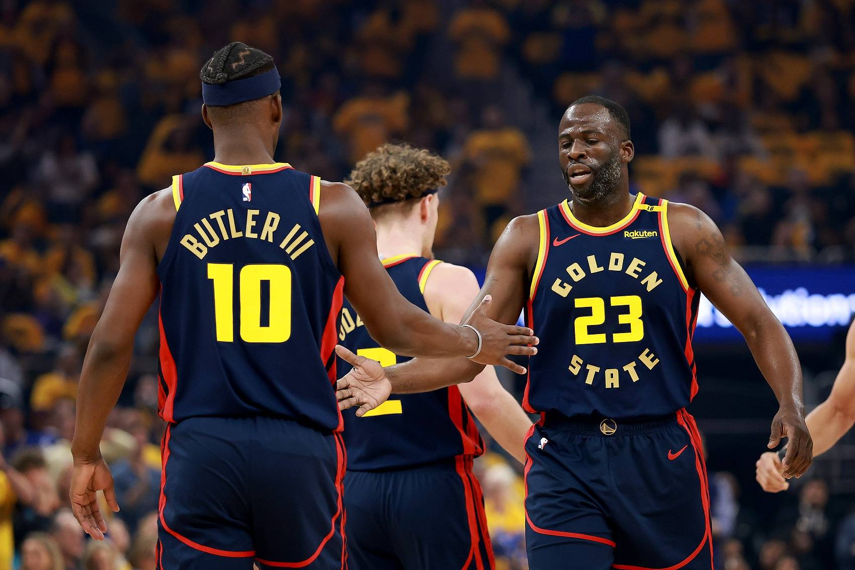 关于NBA明星伤情更新：爵士球员恢复训练的信息